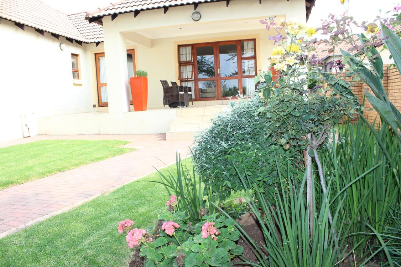 Topaz Cove Luxury Villas Edenvale Exterior photo