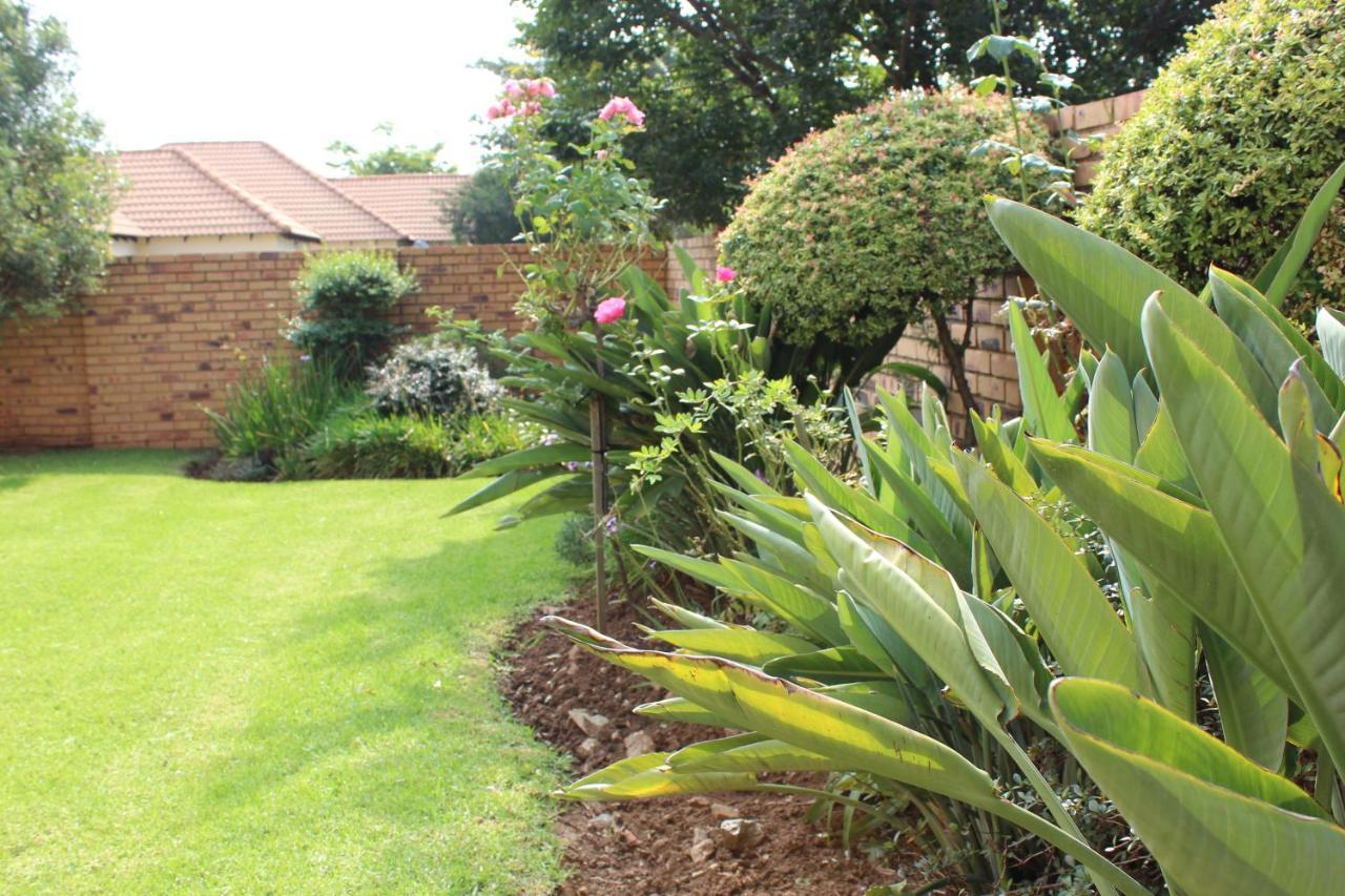 Topaz Cove Luxury Villas Edenvale Exterior photo
