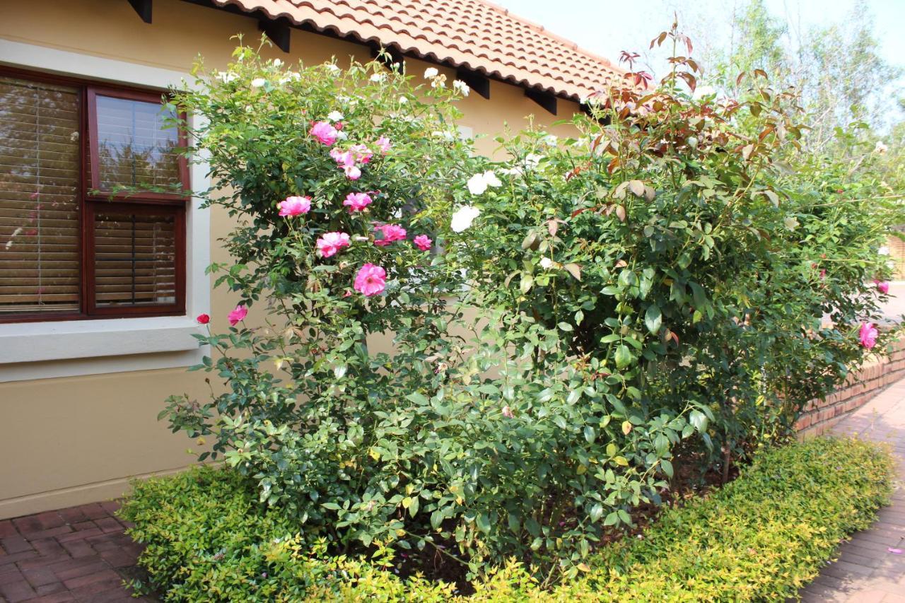 Topaz Cove Luxury Villas Edenvale Exterior photo