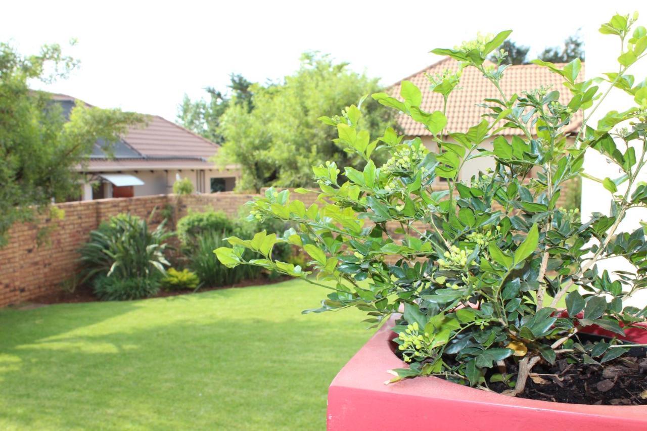 Topaz Cove Luxury Villas Edenvale Exterior photo