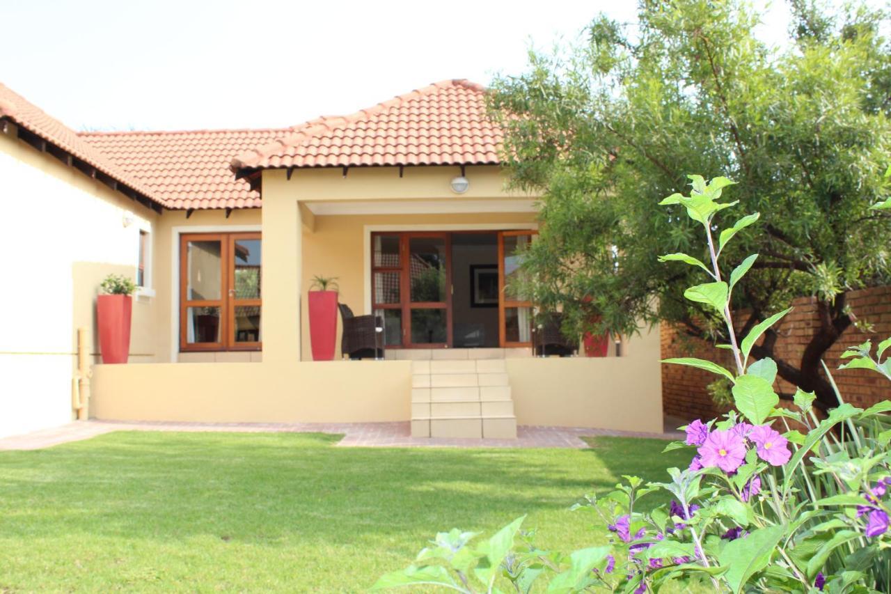 Topaz Cove Luxury Villas Edenvale Exterior photo