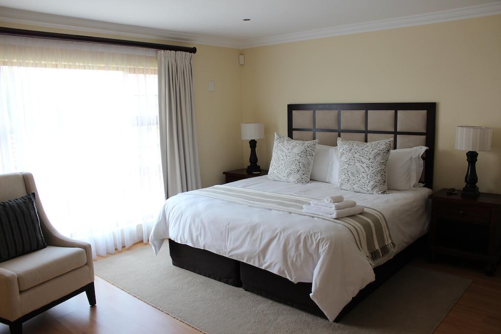 Topaz Cove Luxury Villas Edenvale Exterior photo