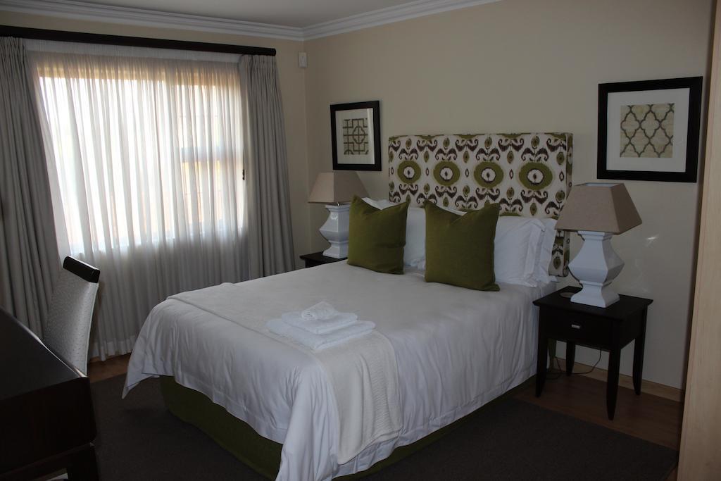 Topaz Cove Luxury Villas Edenvale Exterior photo