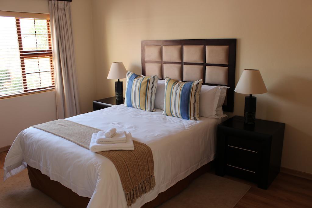 Topaz Cove Luxury Villas Edenvale Exterior photo