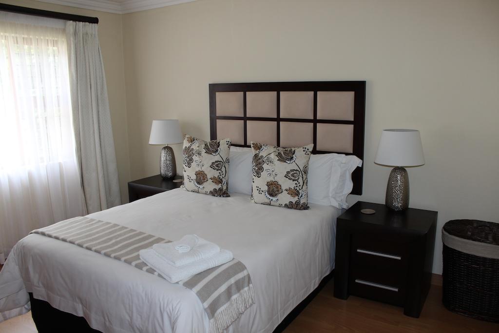 Topaz Cove Luxury Villas Edenvale Exterior photo