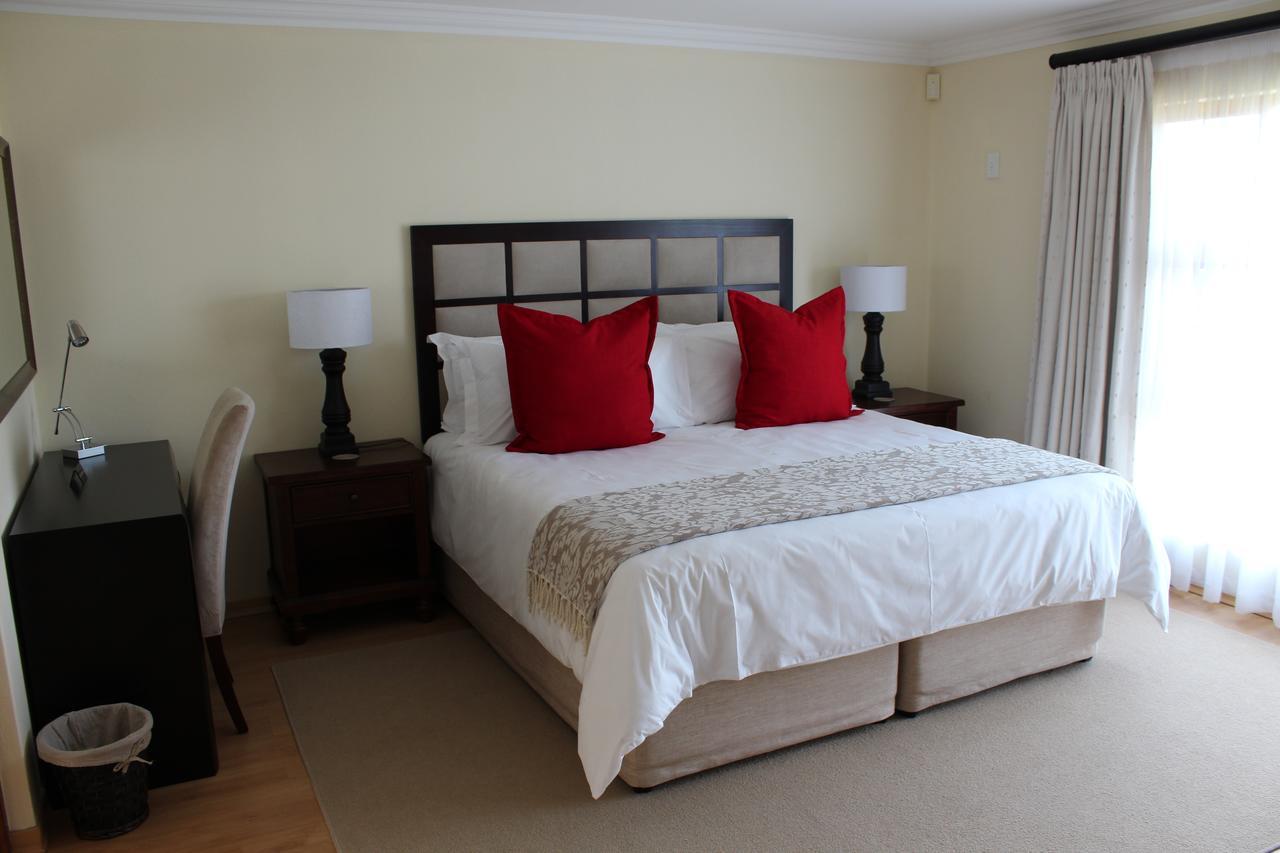 Topaz Cove Luxury Villas Edenvale Exterior photo